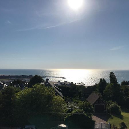 Appartement Avec Vue Imprenable Sur La Mer Trouville-sur-Mer Exterior photo